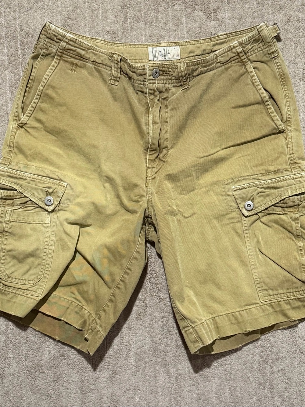 American Eagle Outfitters Cargo Shorts Men’s 34 Khaki Beige Heavy Classic Y2K